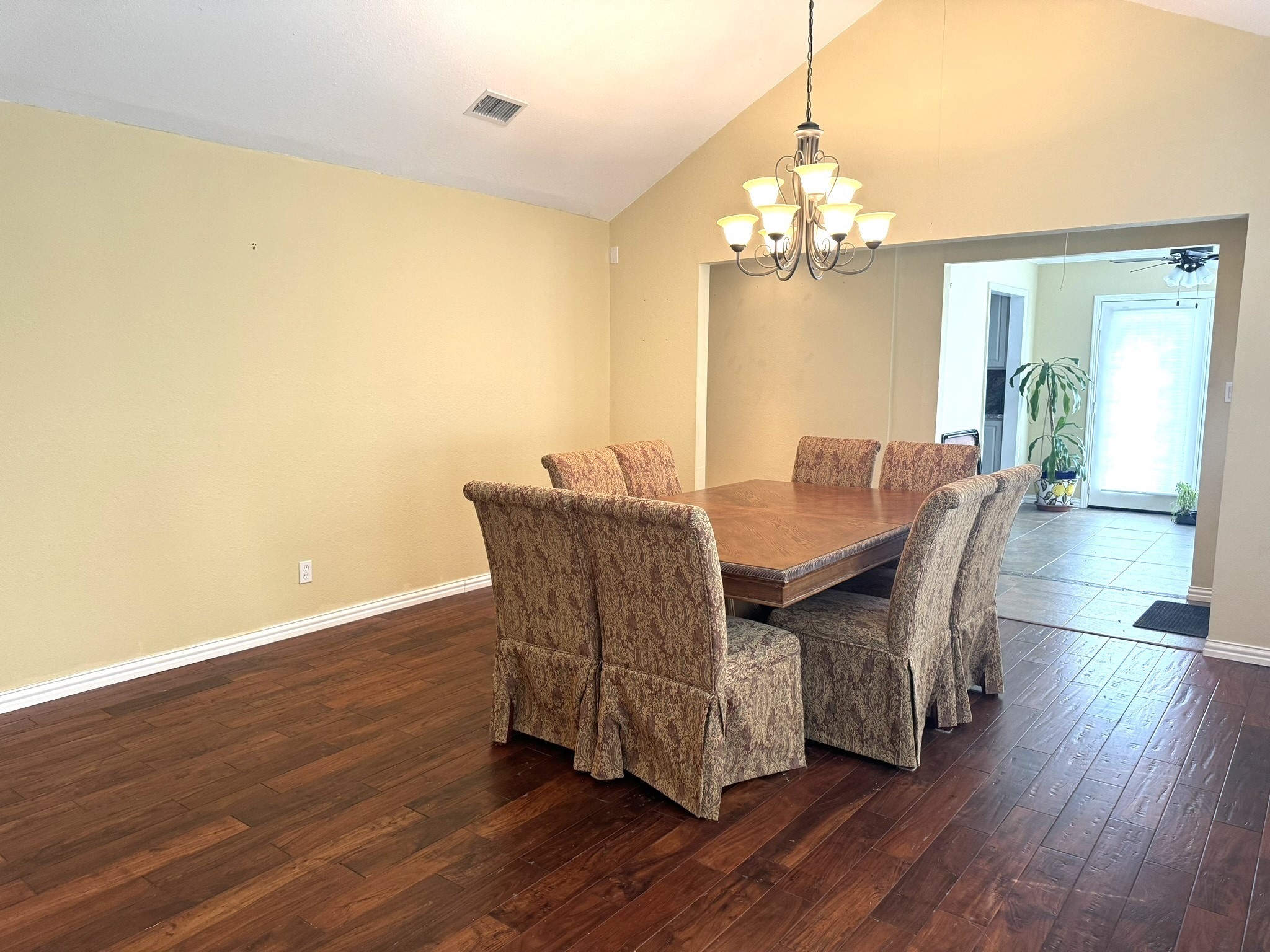 1315 N Fulton Street Property Photo 22