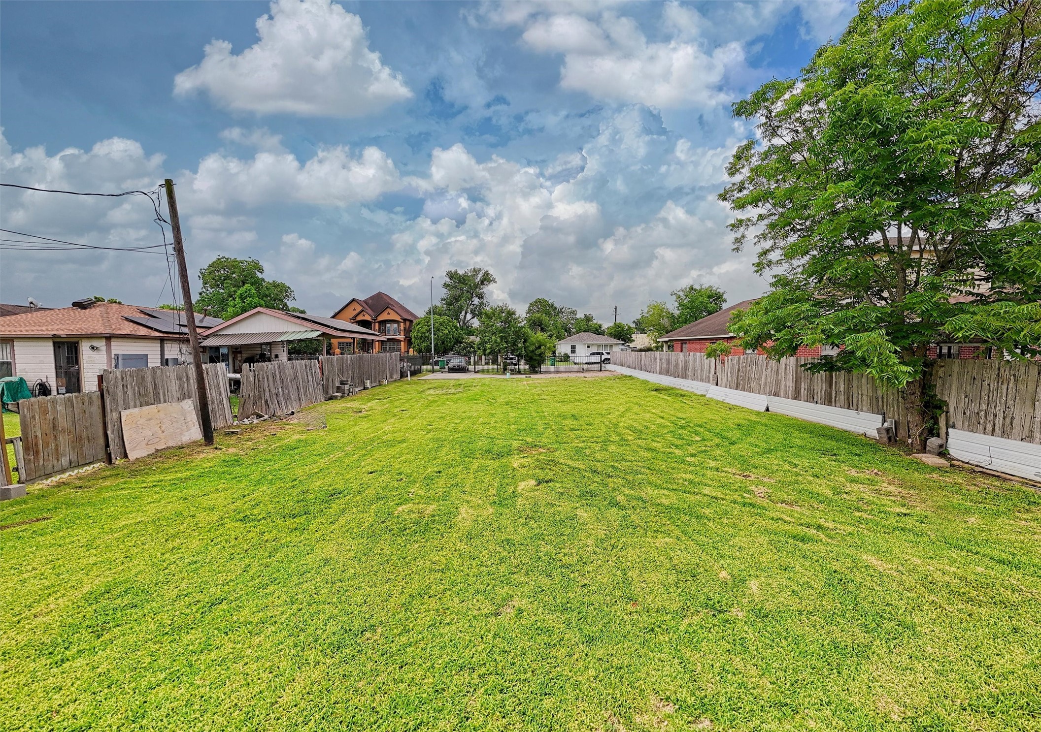 2819 Hitchcock Street Property Photo 8