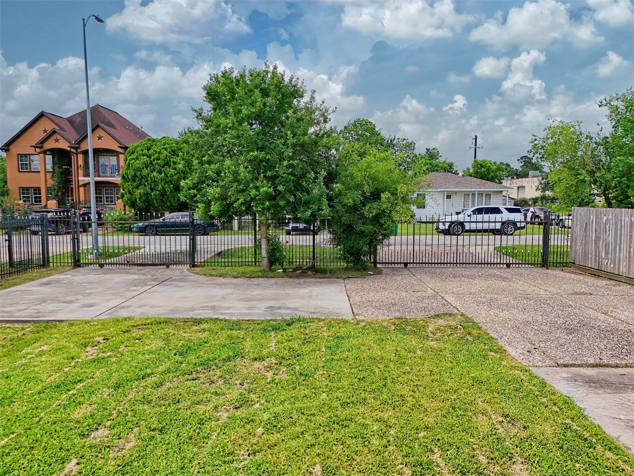 2819 Hitchcock Street Property Photo 10