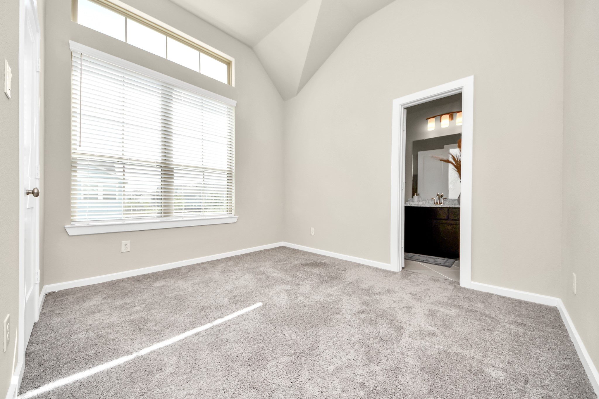 9746 Soto Street Property Photo 24