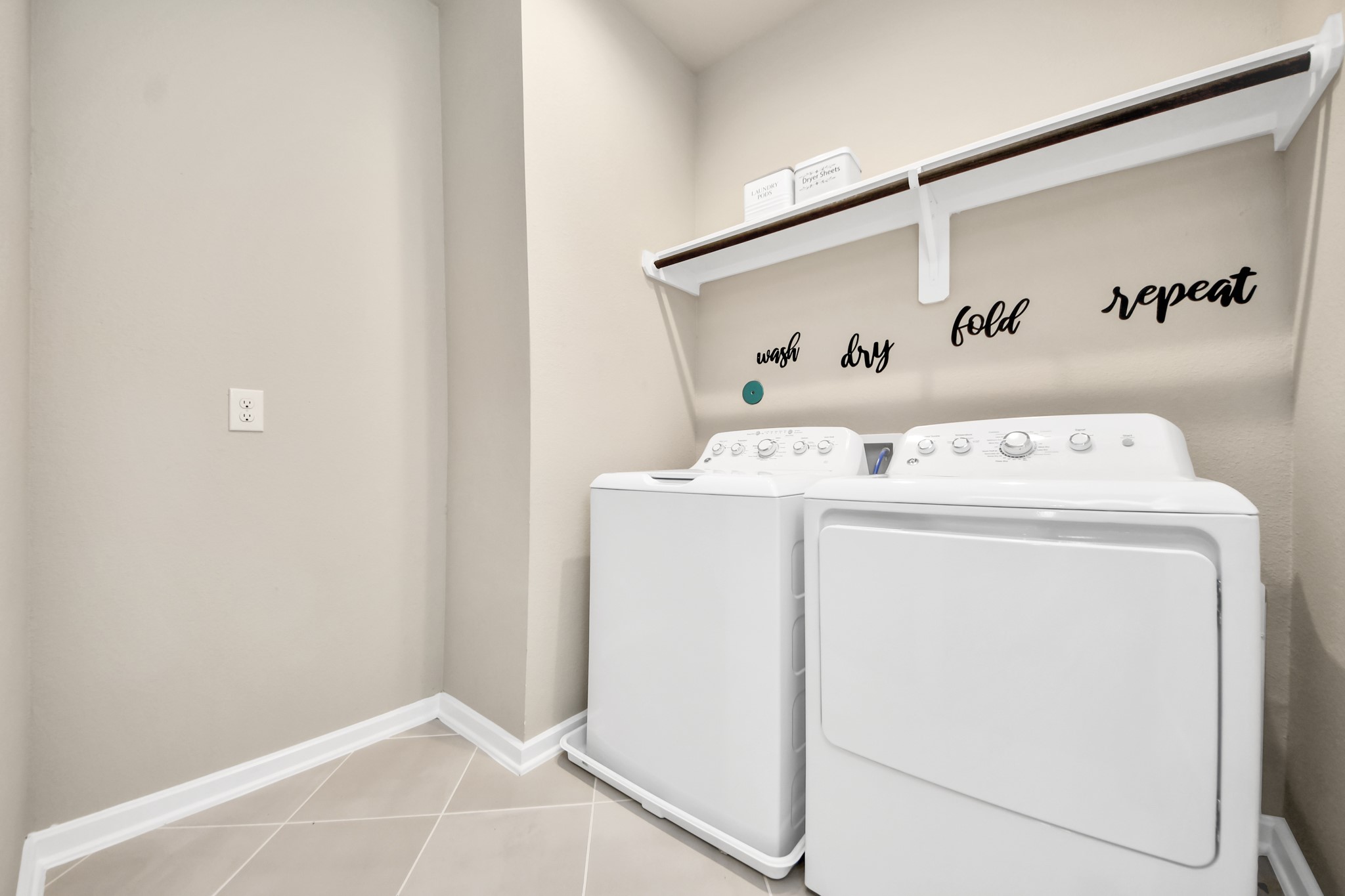 9746 Soto Street Property Photo 30