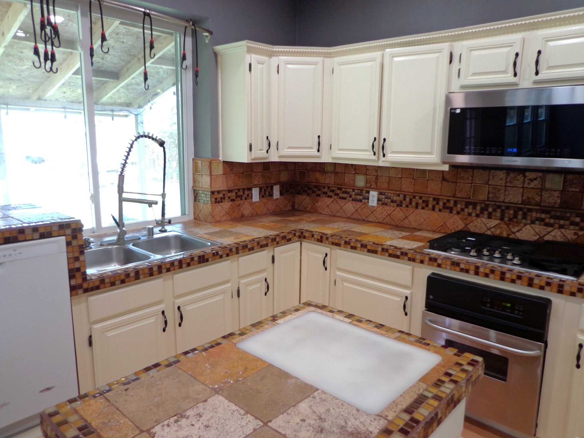 1602 Emerald Lake Court Property Photo 6