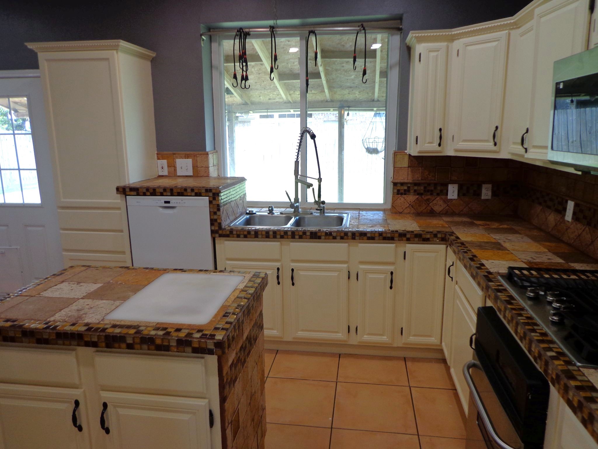 1602 Emerald Lake Court Property Photo 7