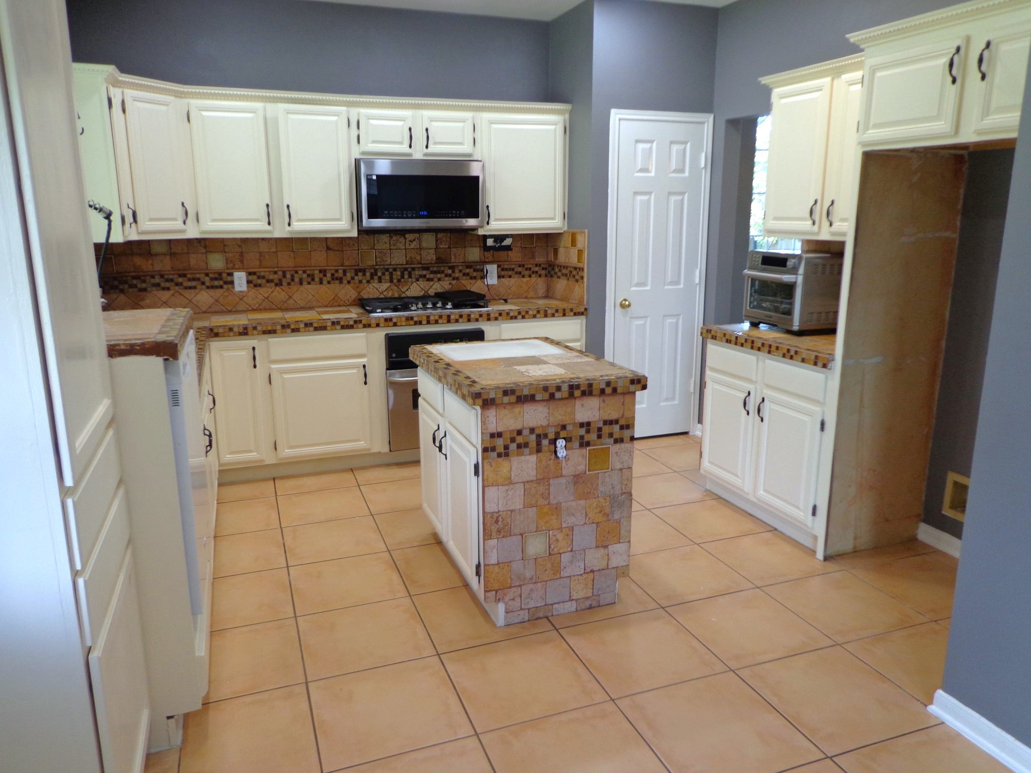1602 Emerald Lake Court Property Photo 8