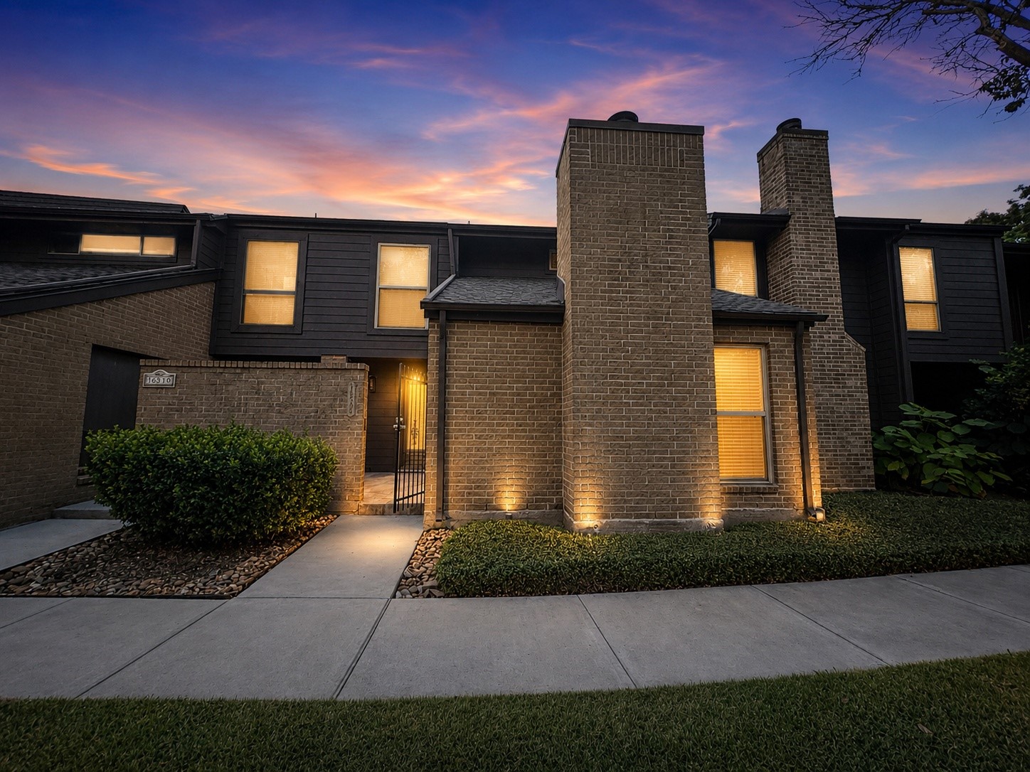 16508 Space Center Boulevard Property Photo 1