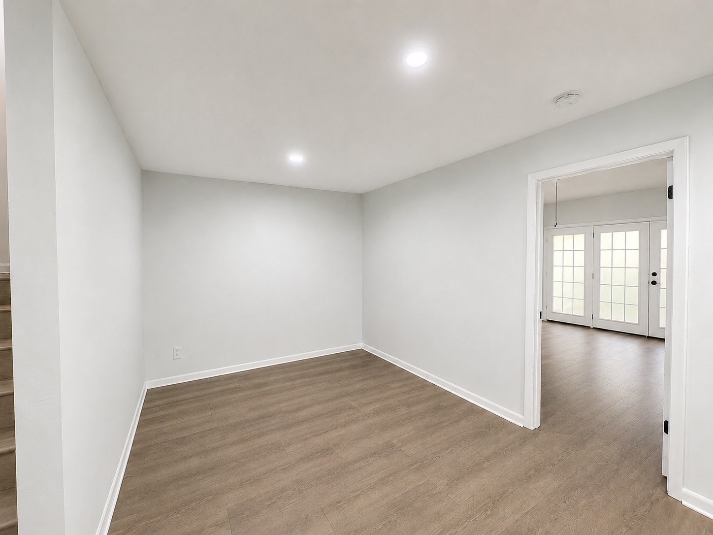 16508 Space Center Boulevard Property Photo 5