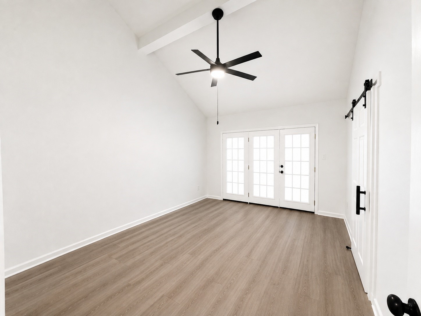 16508 Space Center Boulevard Property Photo 11