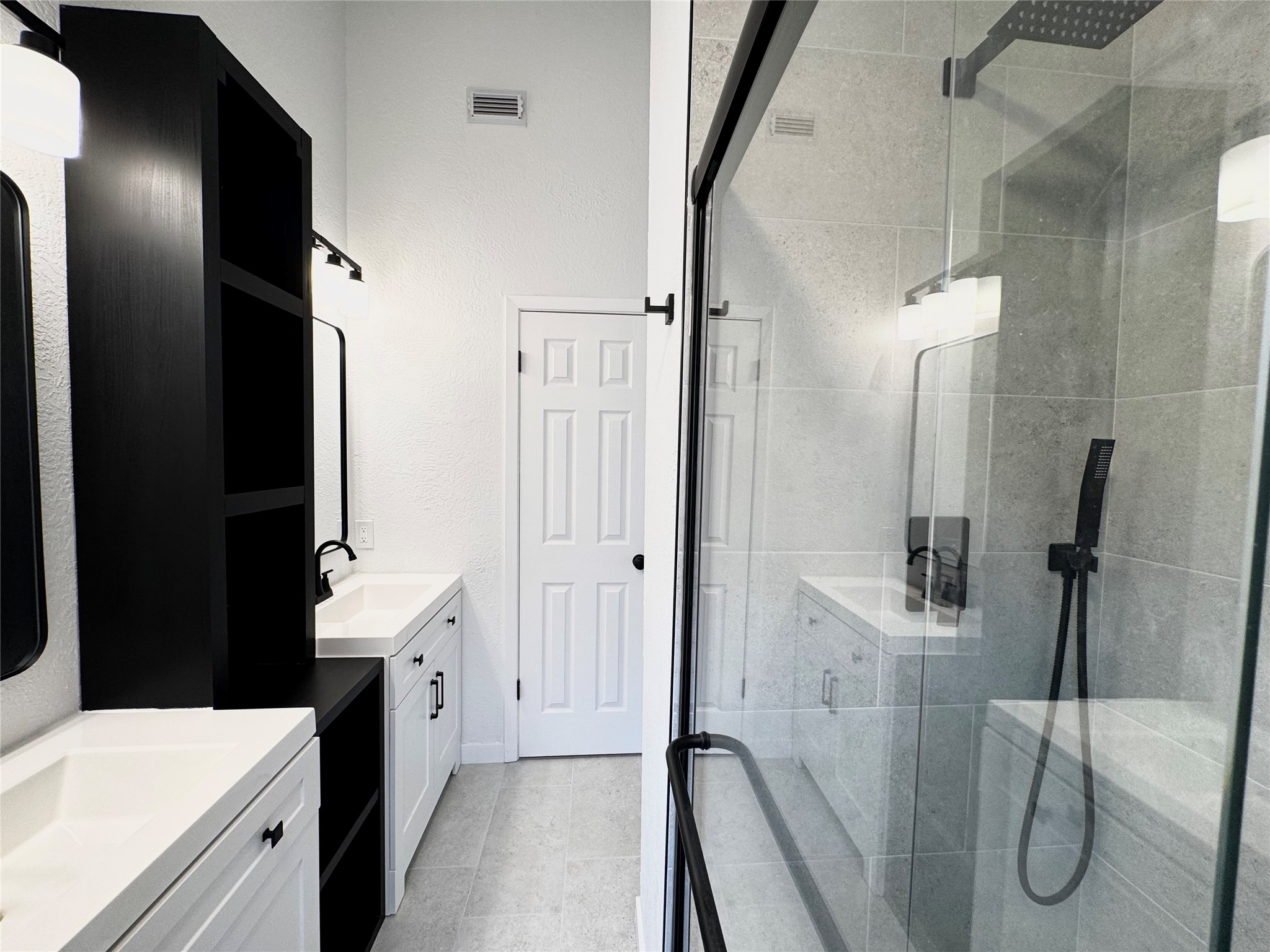 16508 Space Center Boulevard Property Photo 14