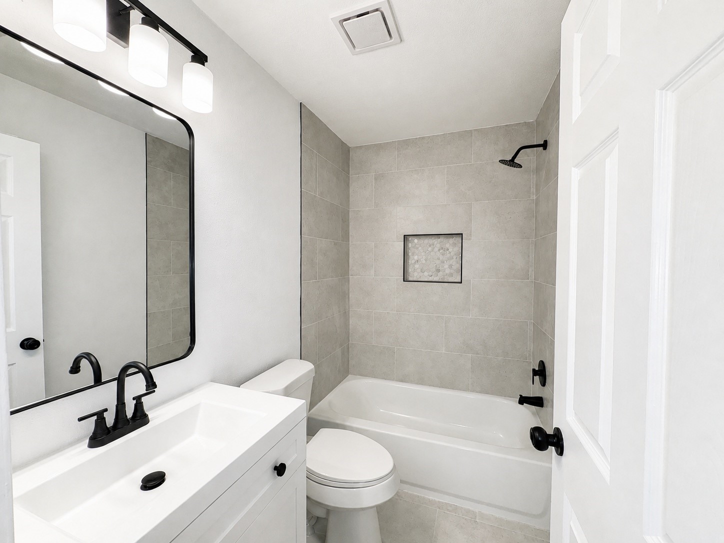 16508 Space Center Boulevard Property Photo 20