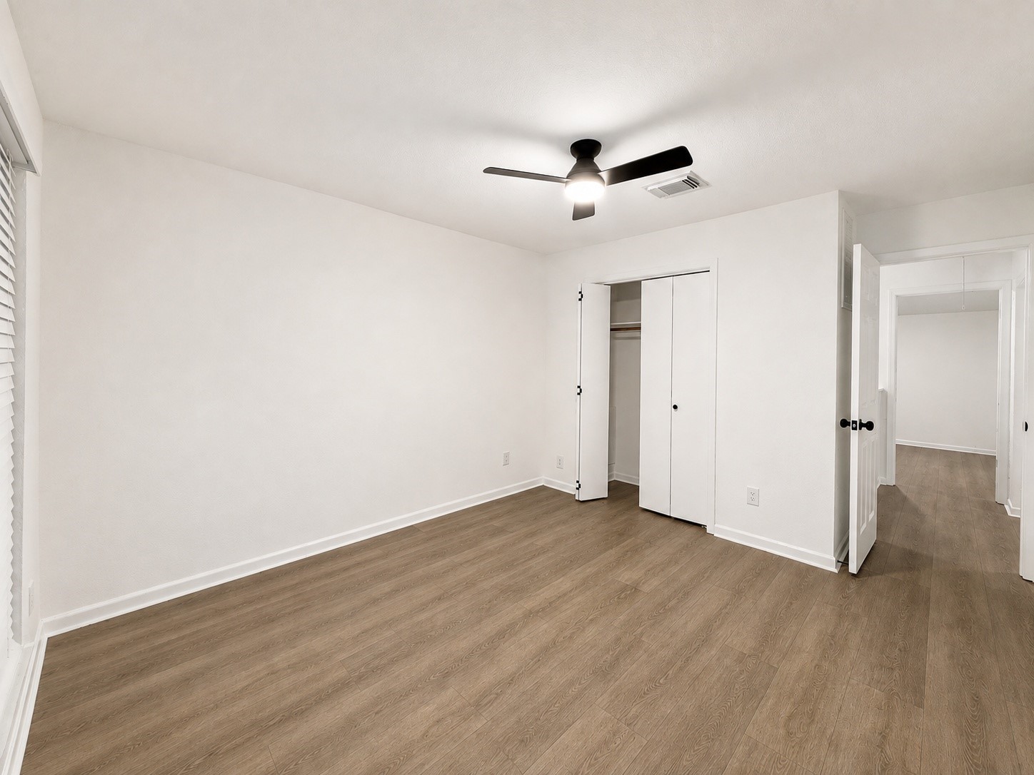 16508 Space Center Boulevard Property Photo 21