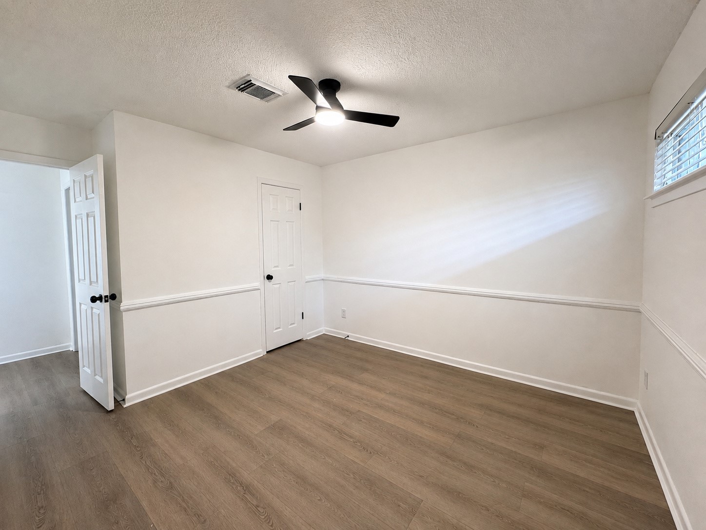 16508 Space Center Boulevard Property Photo 22