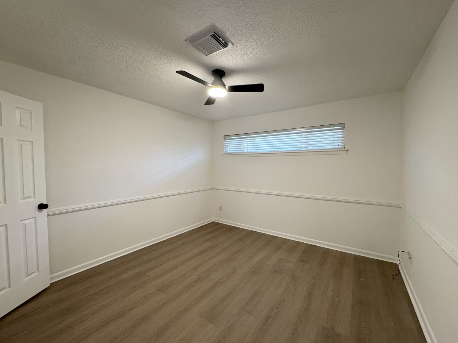16508 Space Center Boulevard Property Photo 24