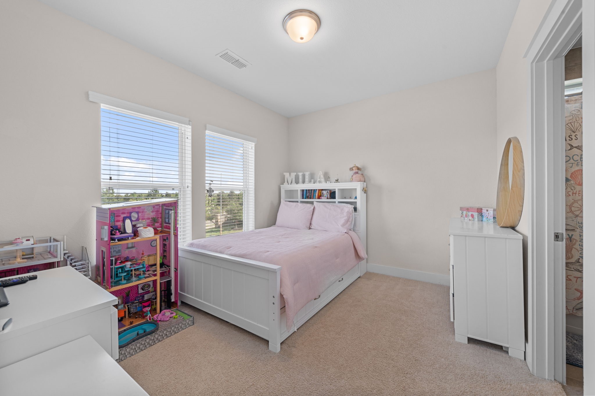28750 Shoalhaven Court Property Photo 9