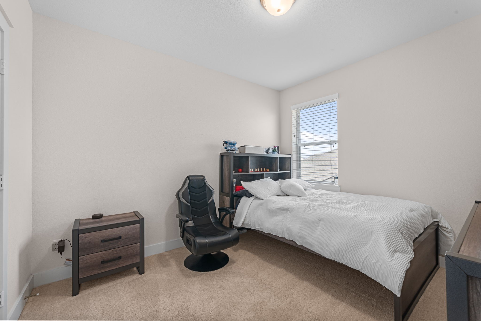 28750 Shoalhaven Court Property Photo 12