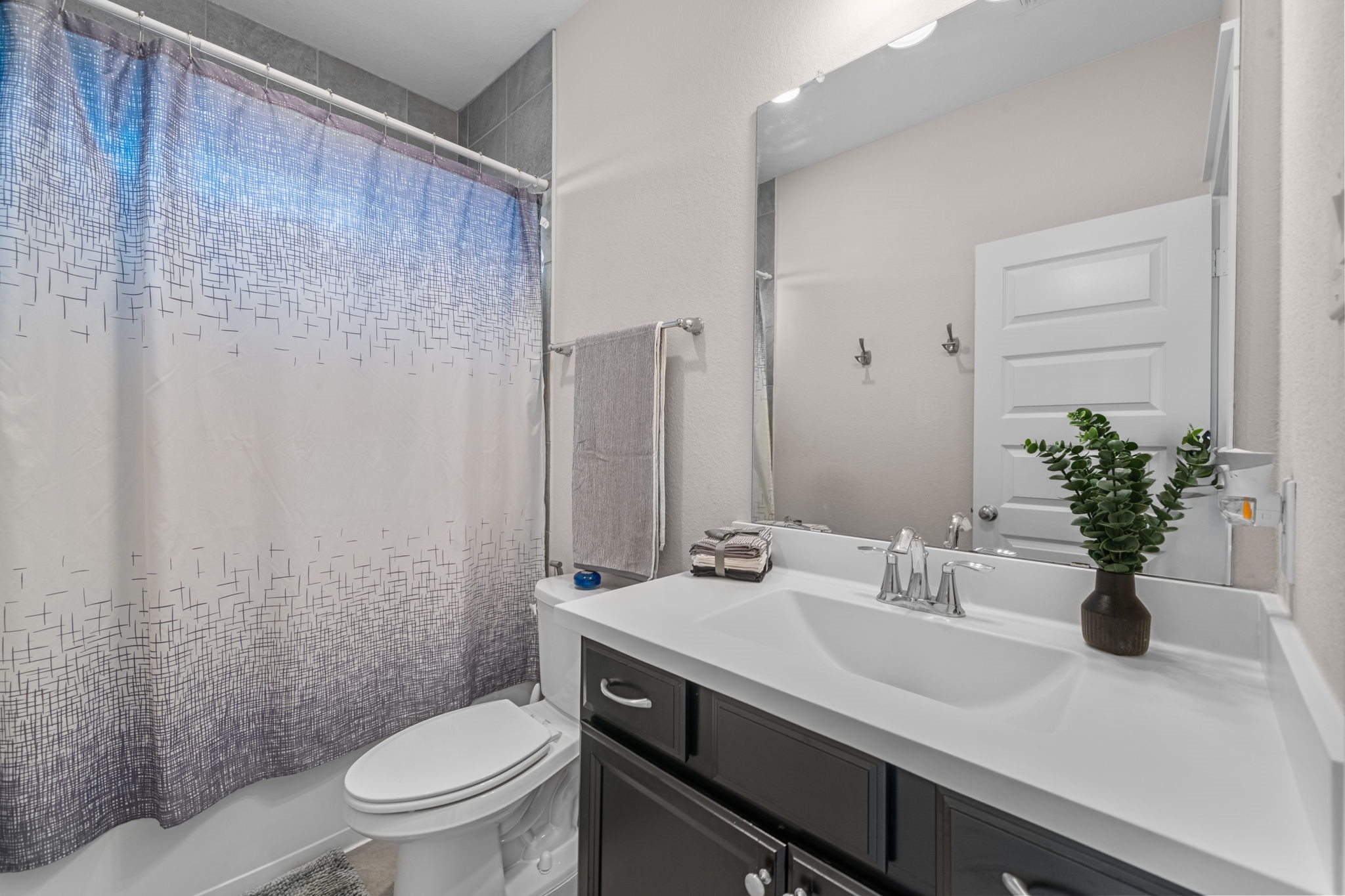 28750 Shoalhaven Court Property Photo 13