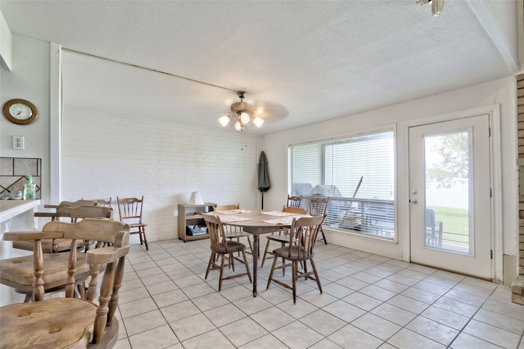 100 Edgewater Drive 31 Property Photo 15
