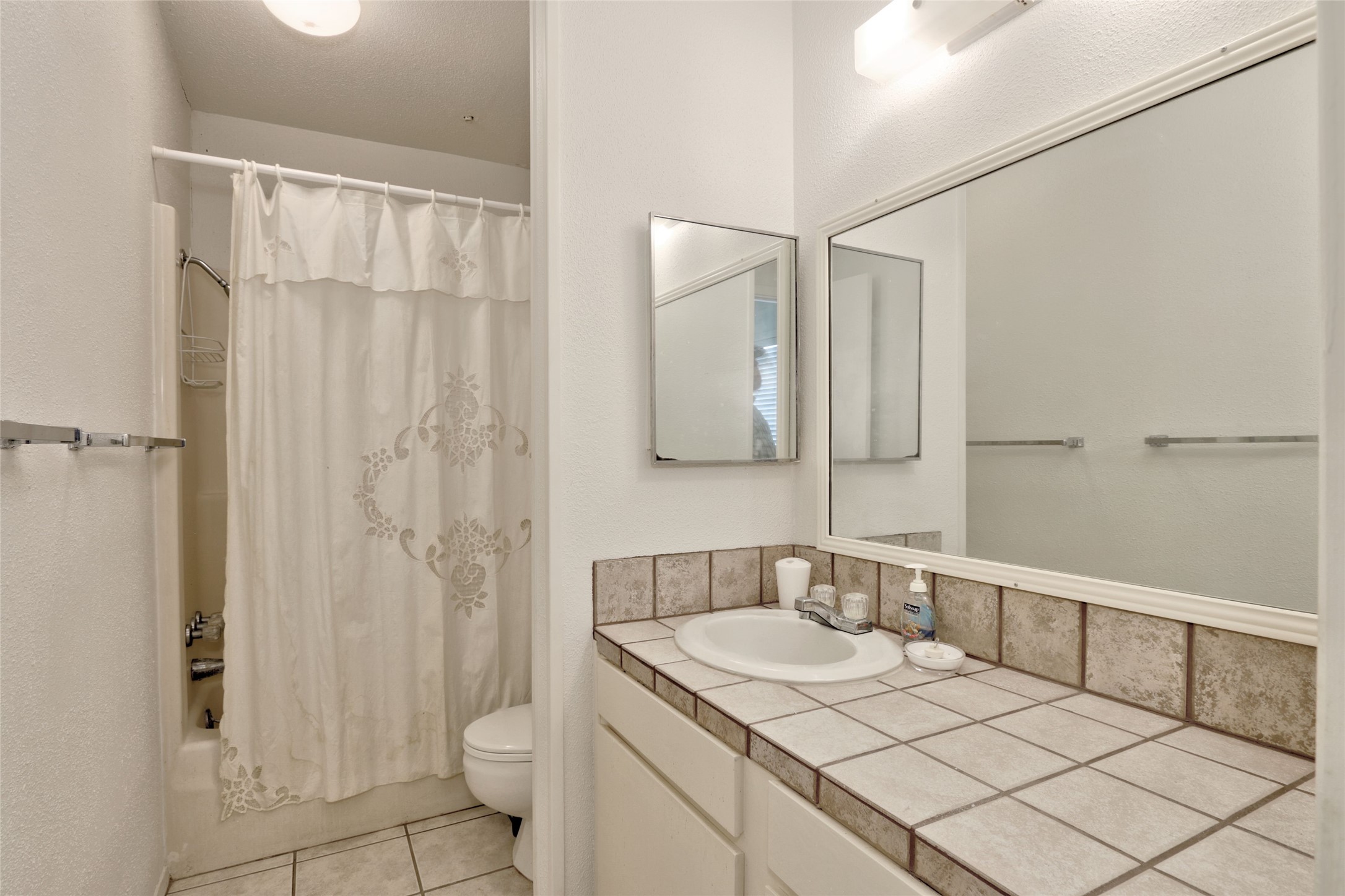 100 Edgewater Drive 31 Property Photo 22
