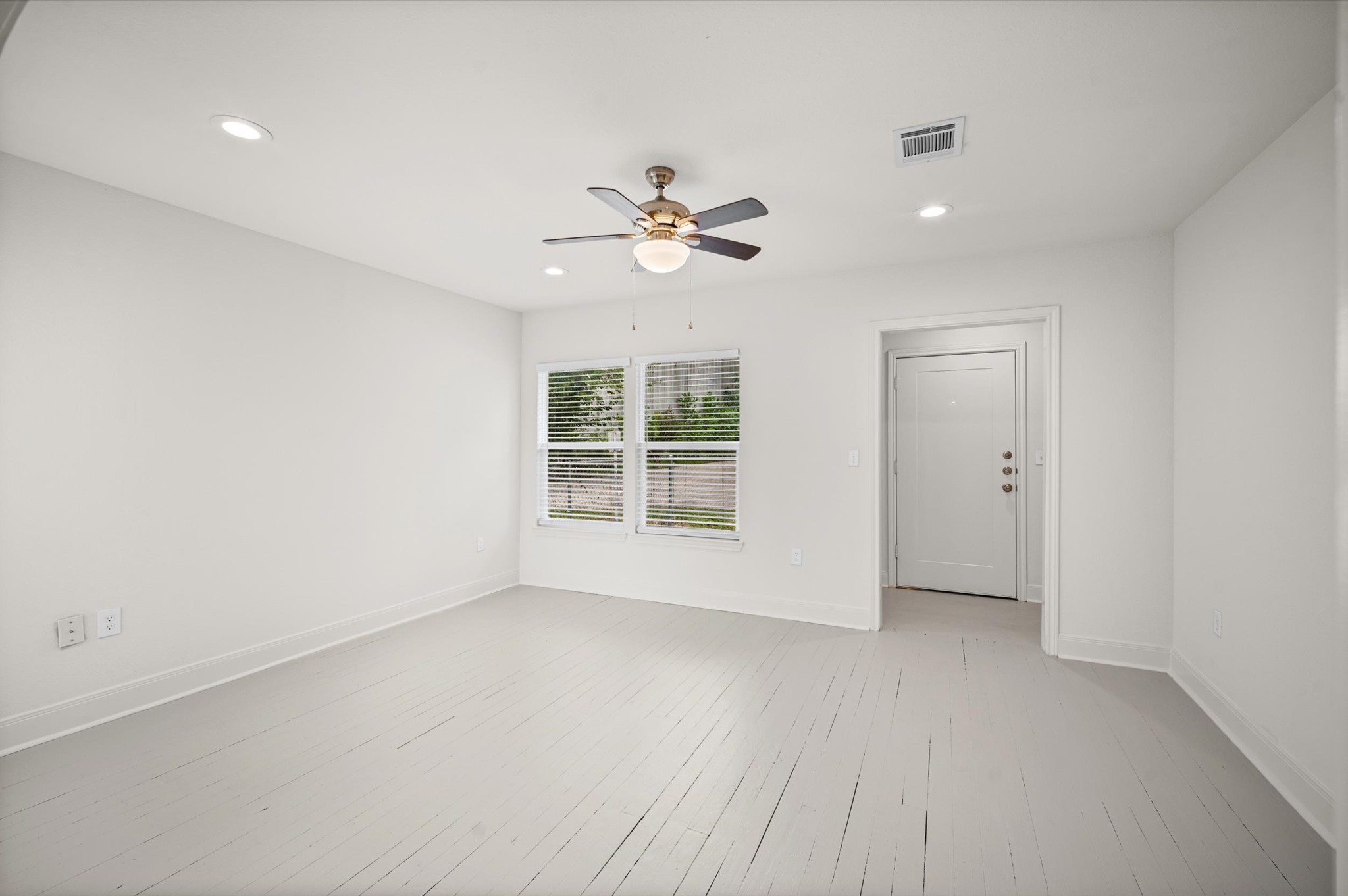 4602 Coke Street Property Photo 5