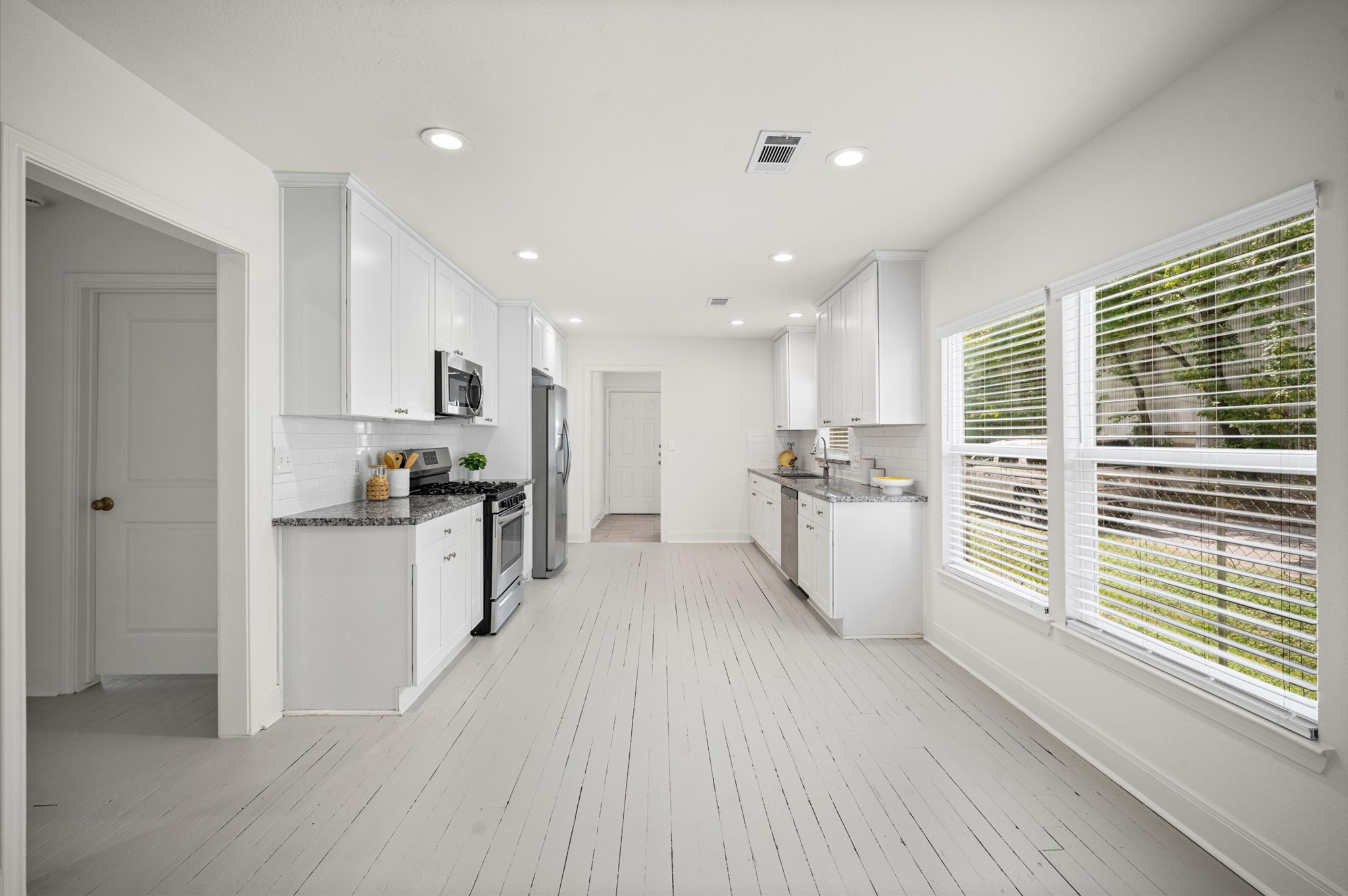 4602 Coke Street Property Photo 9