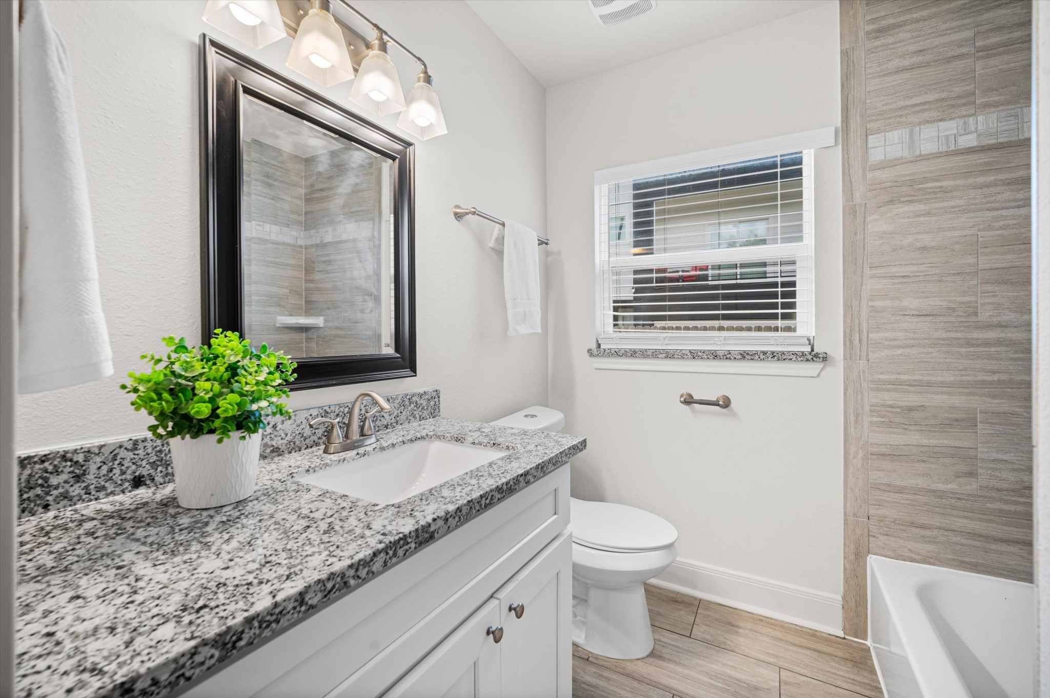 4602 Coke Street Property Photo 12