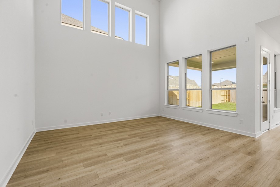 25014 Grassdale Lane Property Photo 8