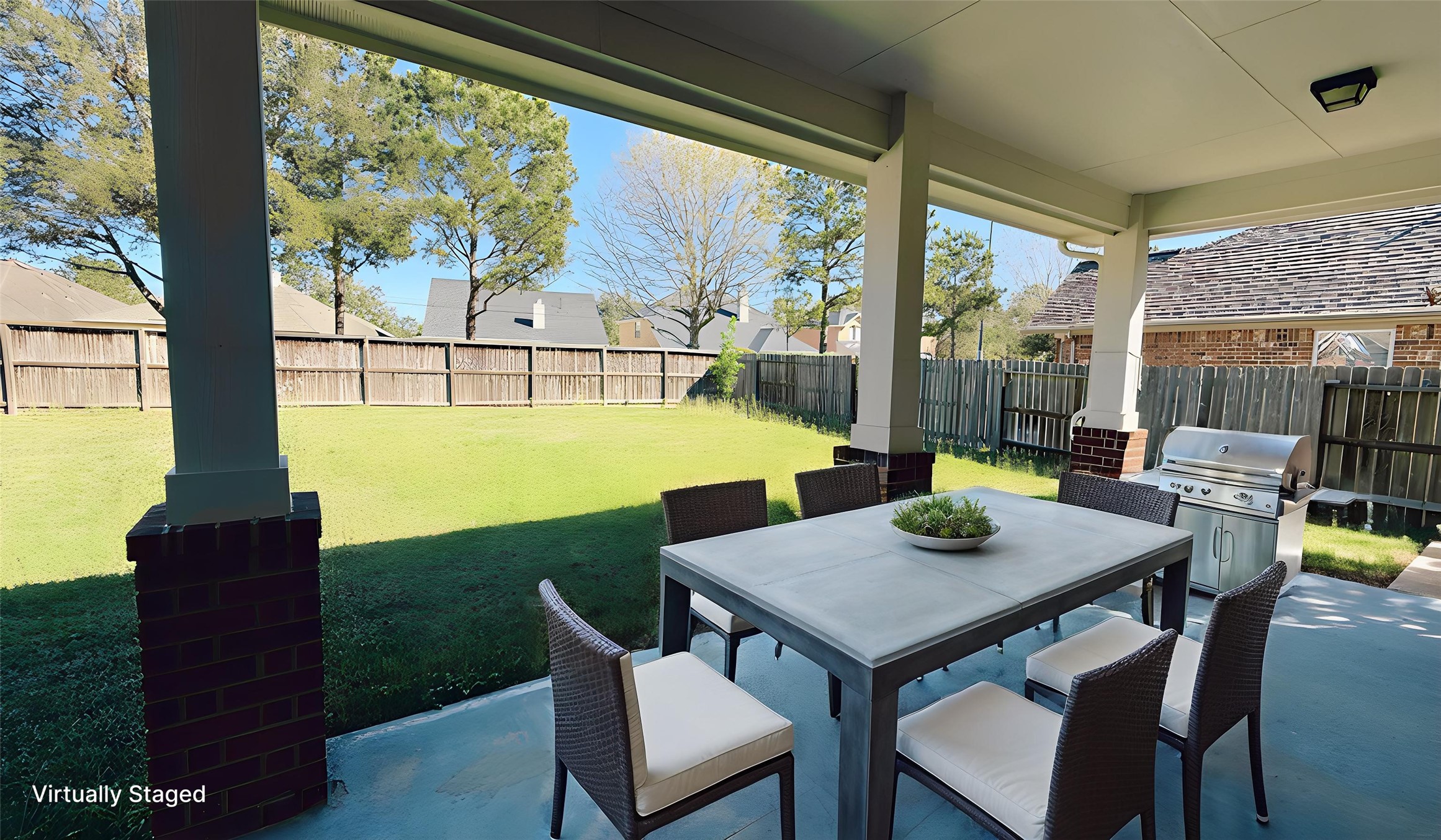 8610 Rising Oak Lane Property Photo 10