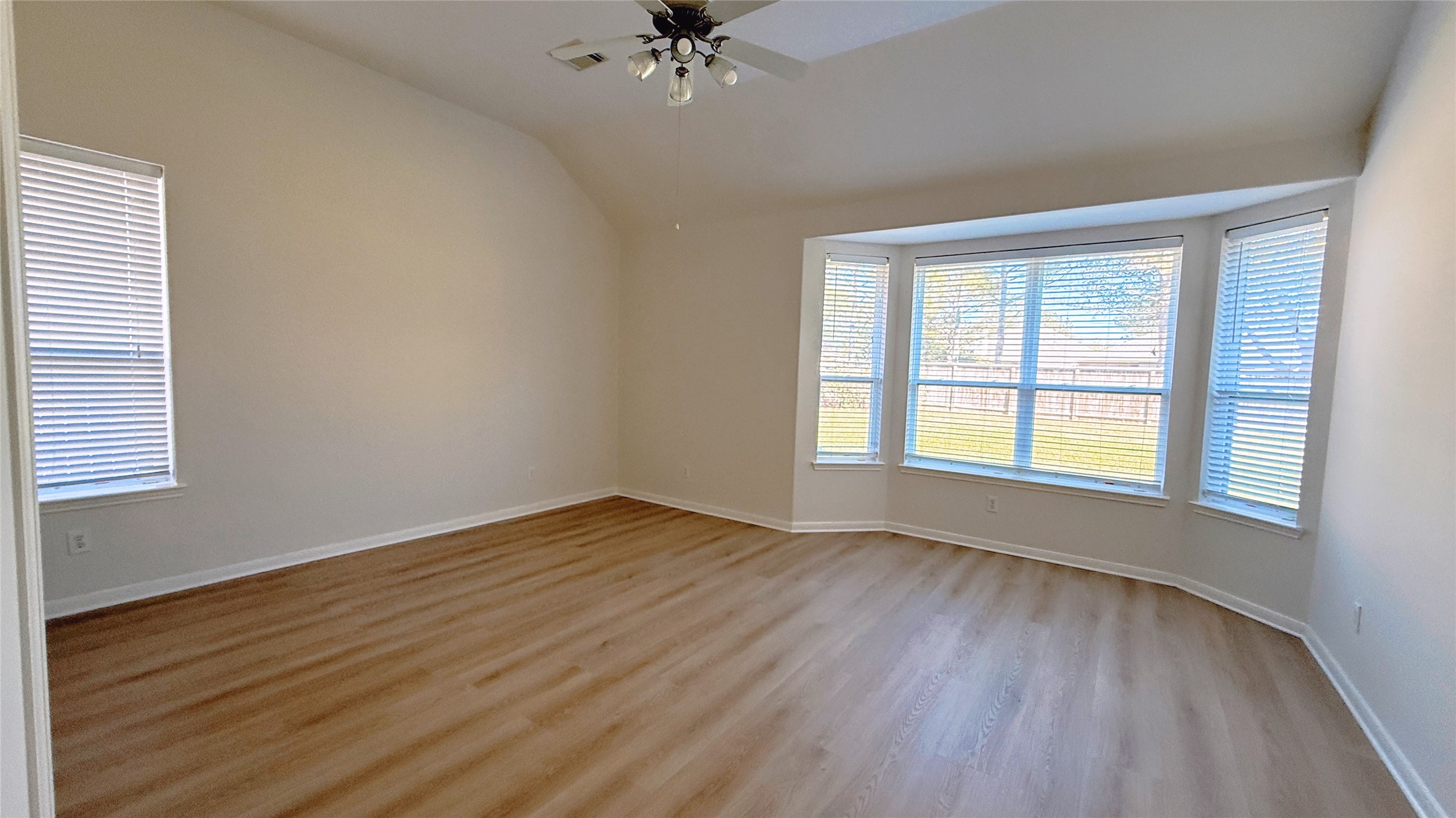 8610 Rising Oak Lane Property Photo 28