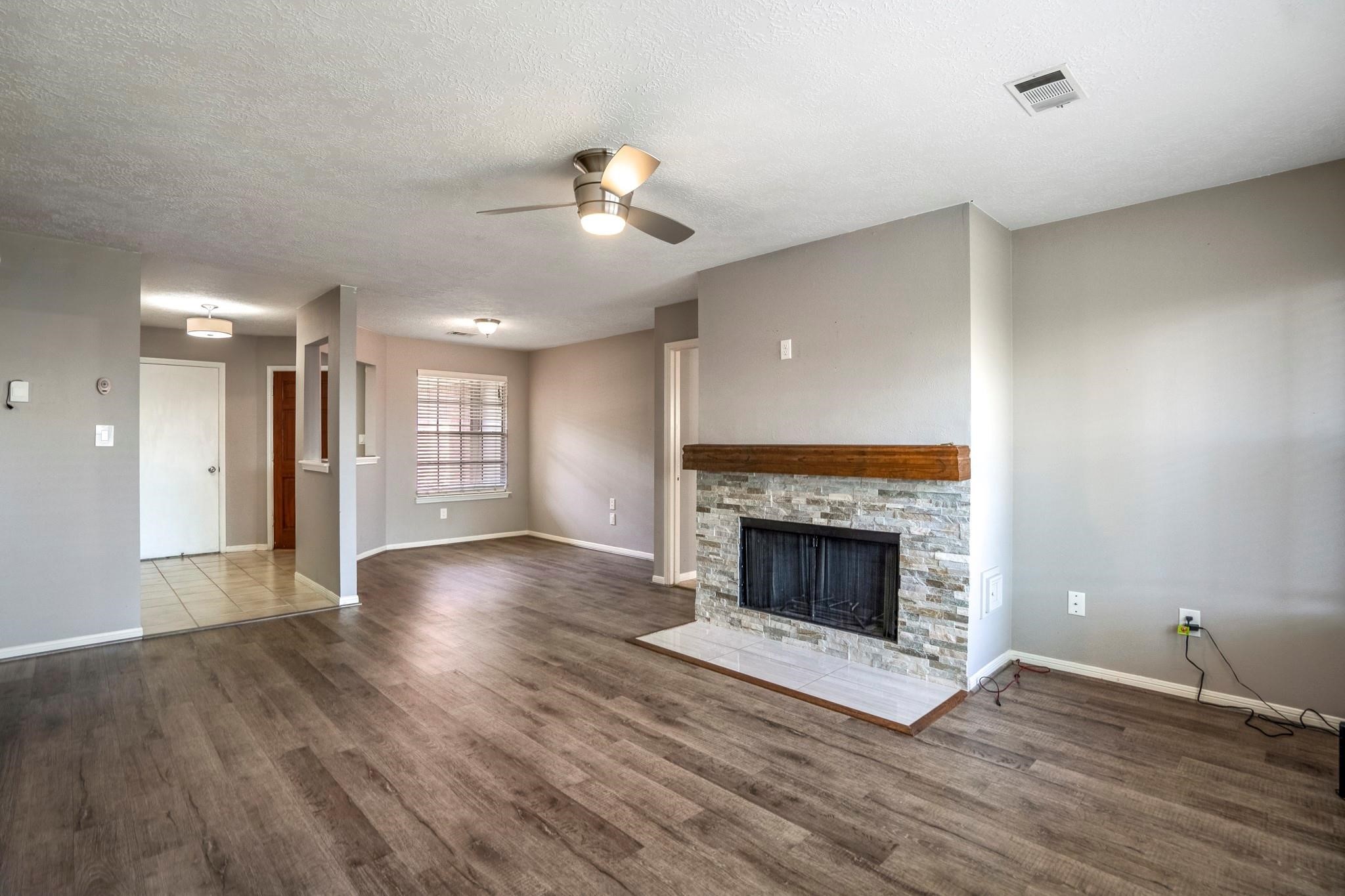 5211 Roserock Lane Property Photo 9