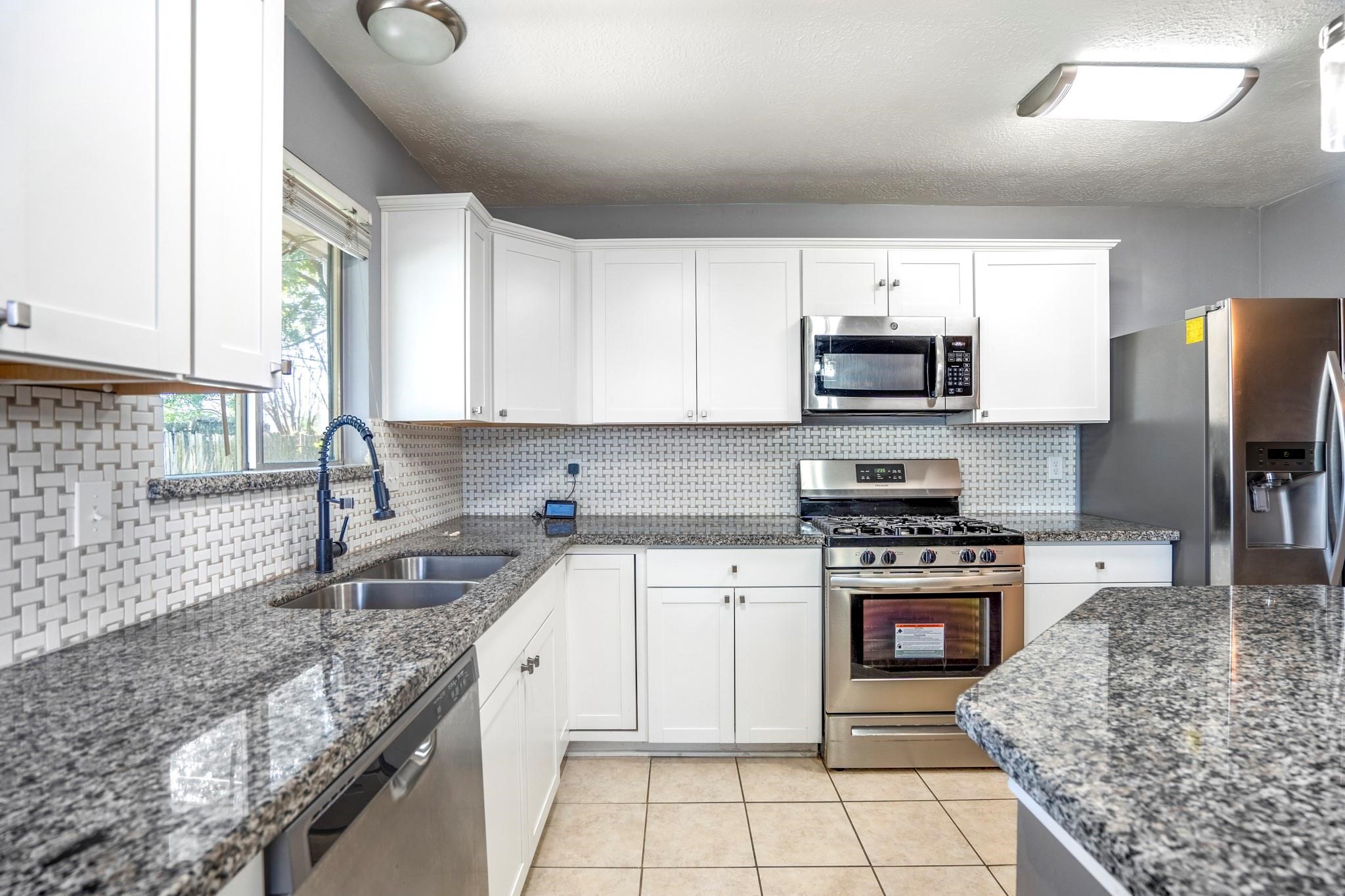 5211 Roserock Lane Property Photo 11