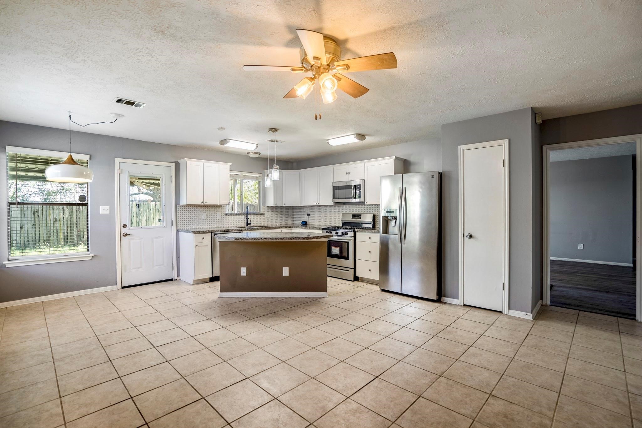 5211 Roserock Lane Property Photo 13