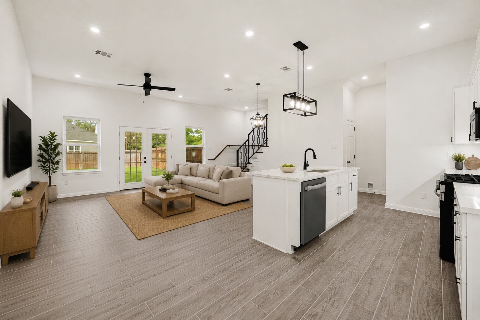 9212 Arvin Street Property Photo 1