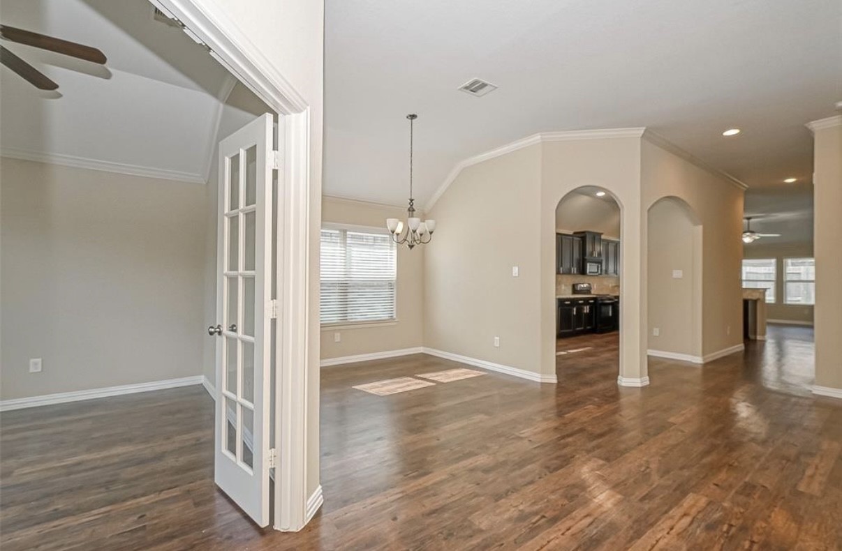 20706 Redbud Rain Drive Property Photo 3