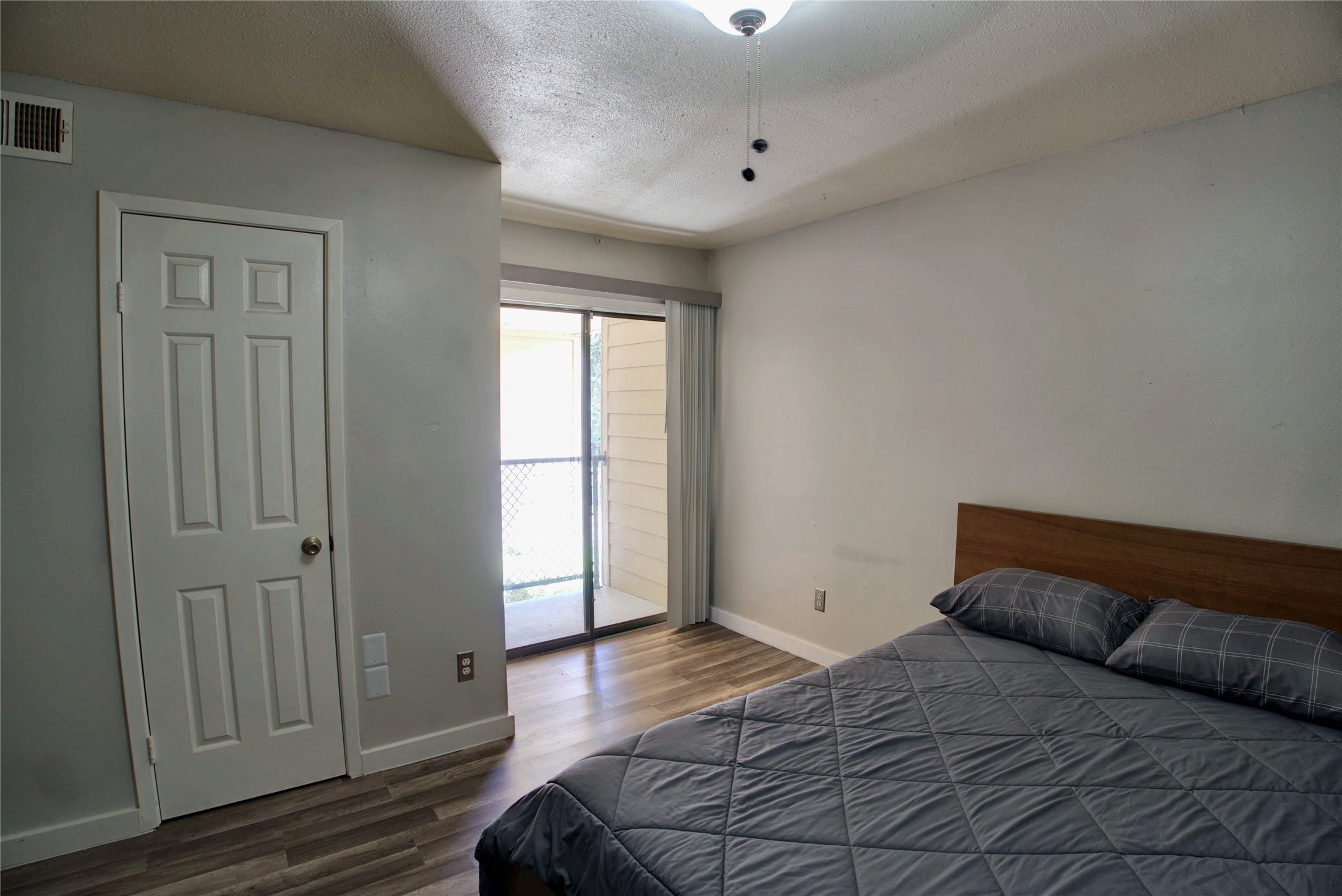 1140 Fm-2094 104a Property Photo 12