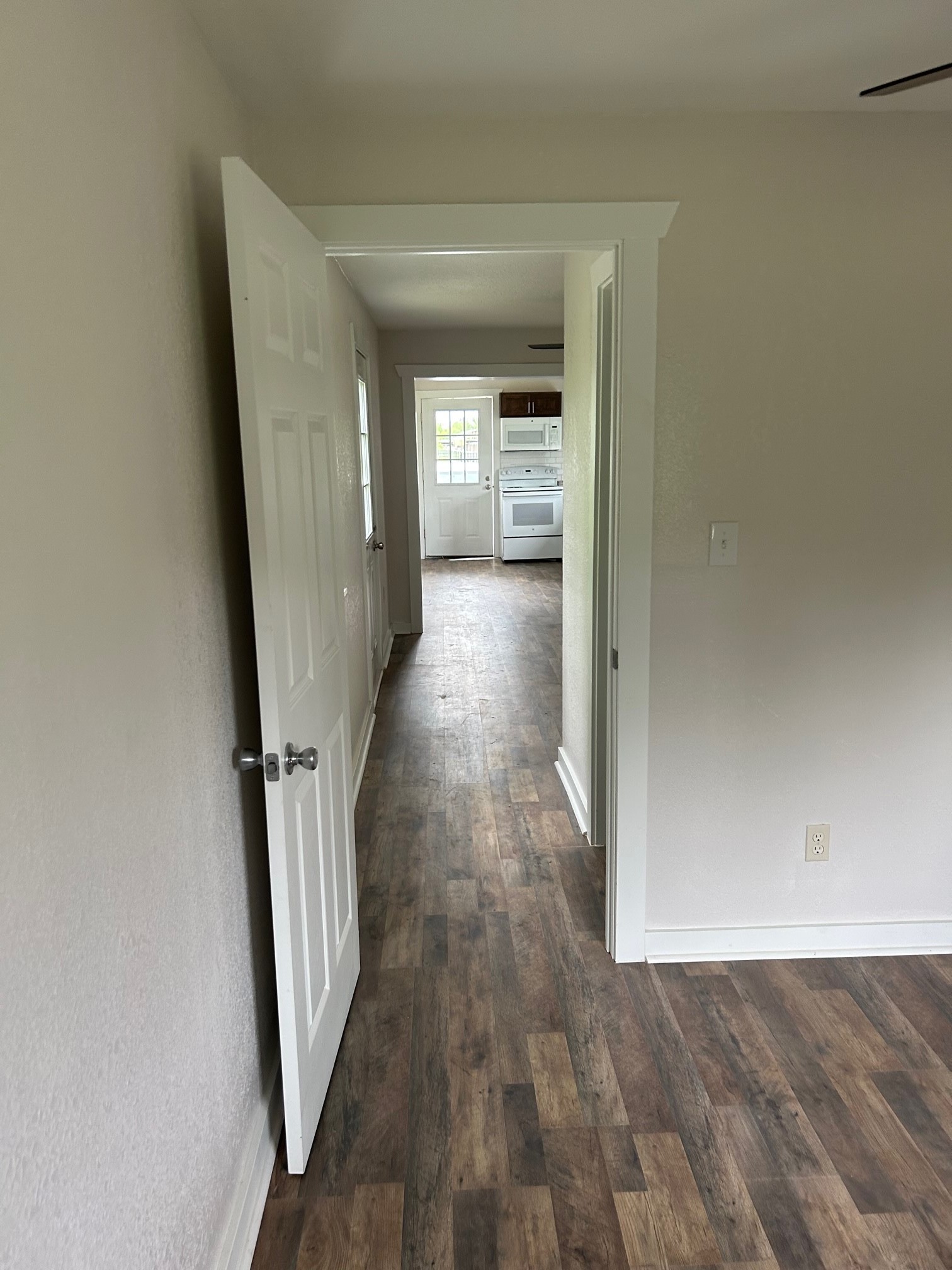 619 County Road 6053 Property Photo 8