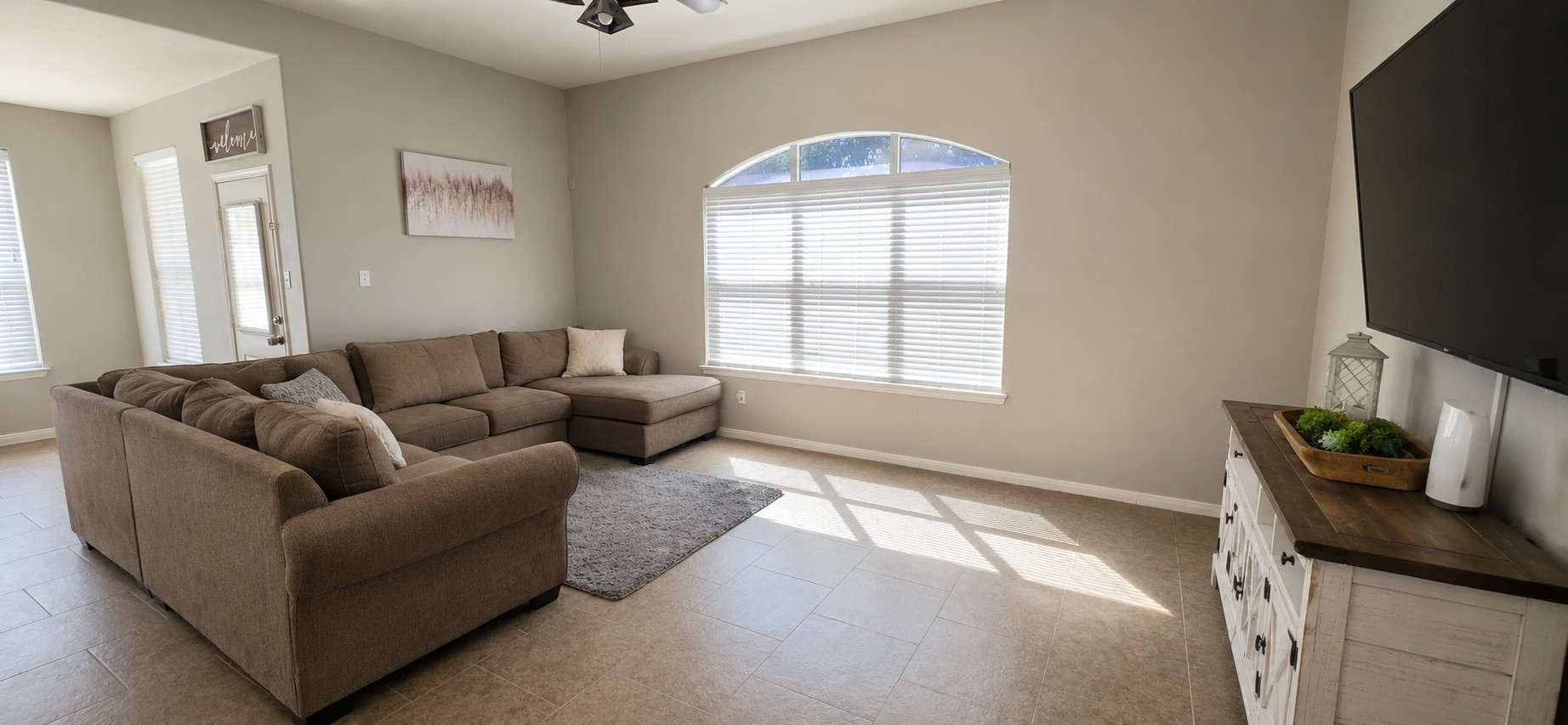 21558 Lexor Court Property Photo 7