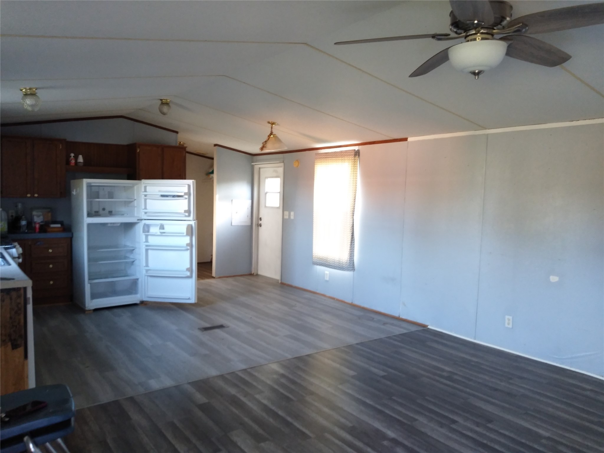1030 Knox Street Property Photo 12
