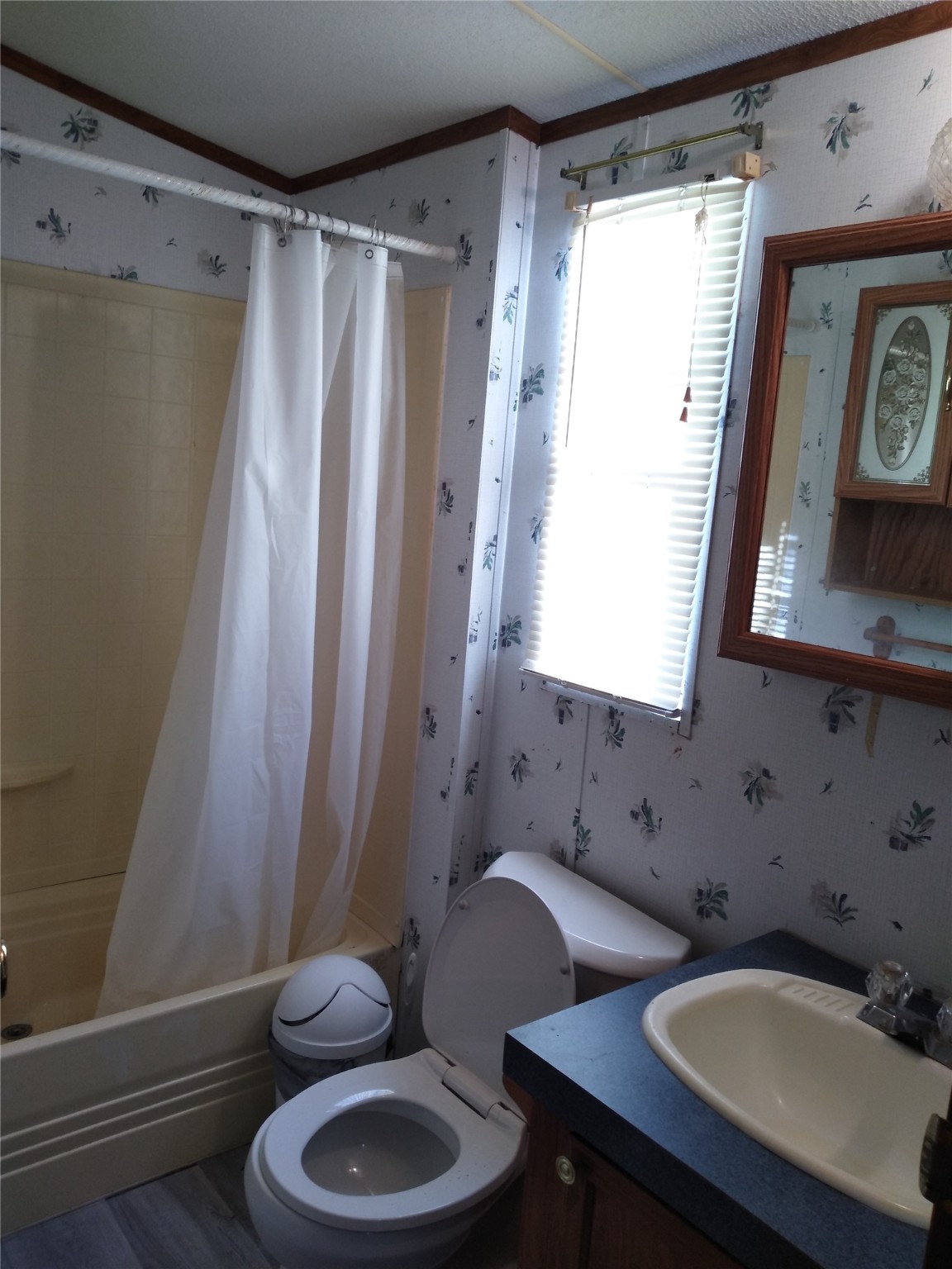 1030 Knox Street Property Photo 13