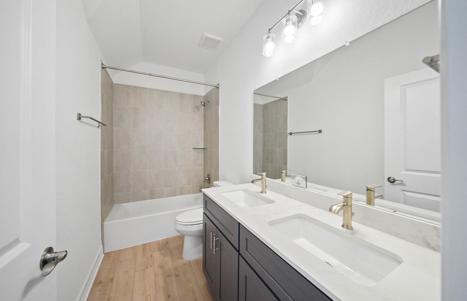 6015 Regala Drive Property Photo 20