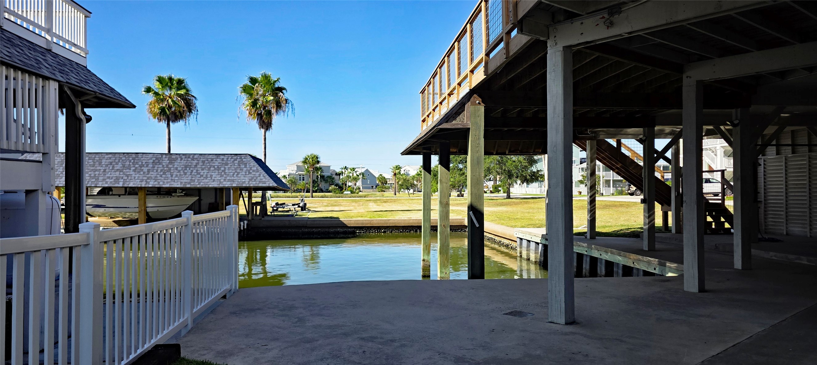 1702 E Castaway Street Property Photo 3