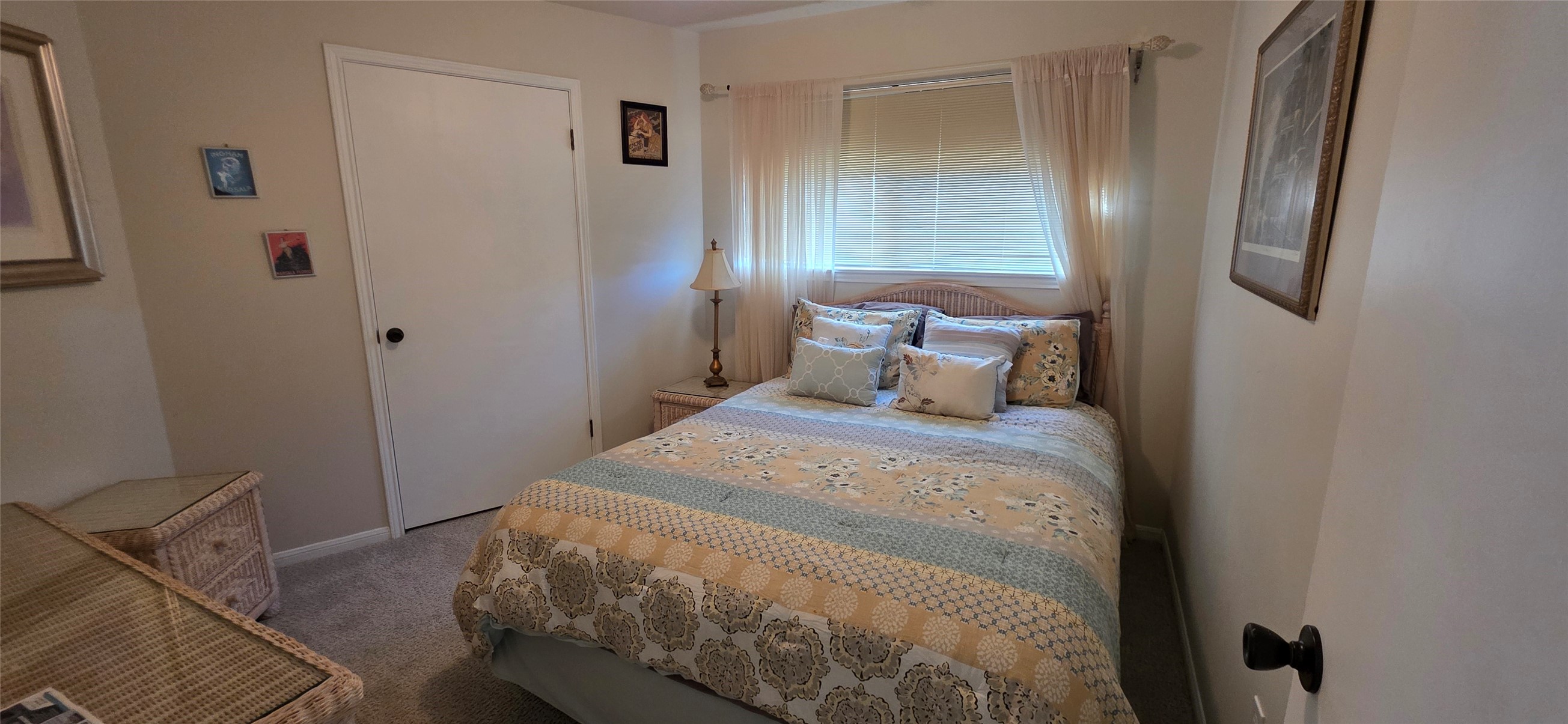 1702 E Castaway Street Property Photo 13