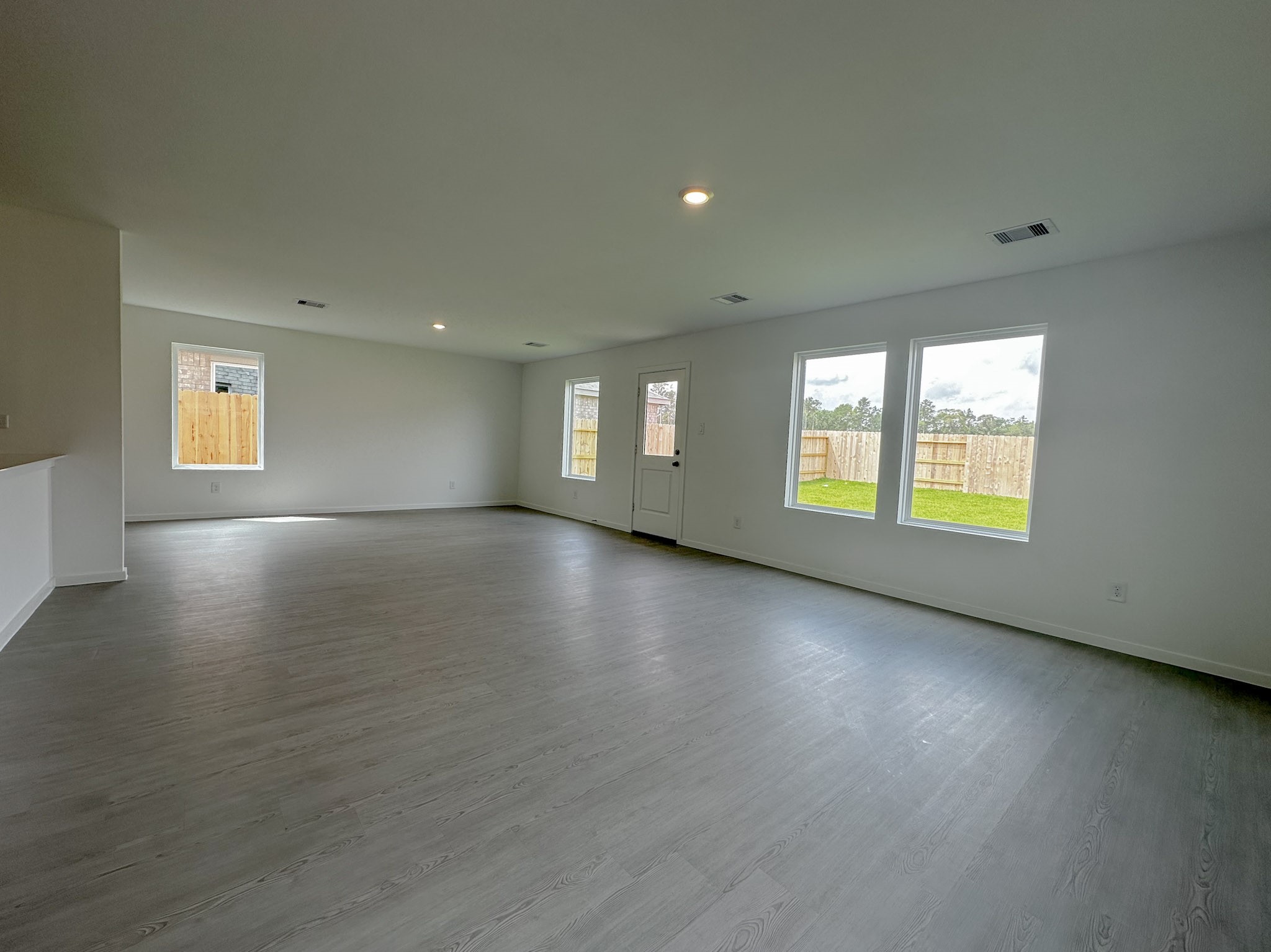 6242 Alder Creek Drive Property Photo 5