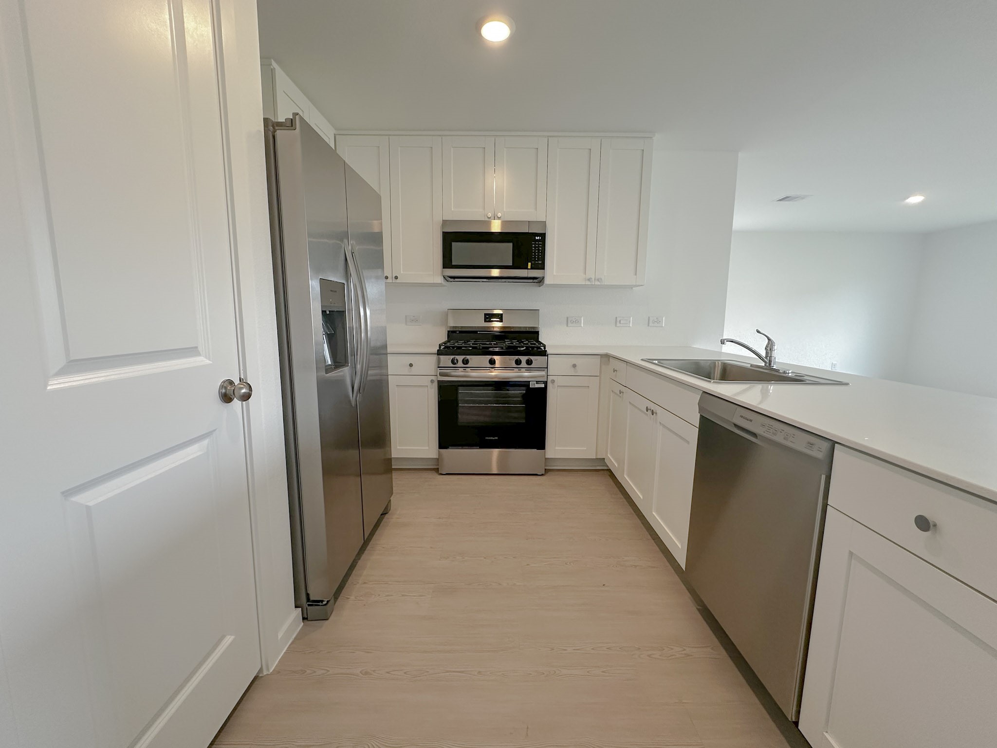 6242 Alder Creek Drive Property Photo 9
