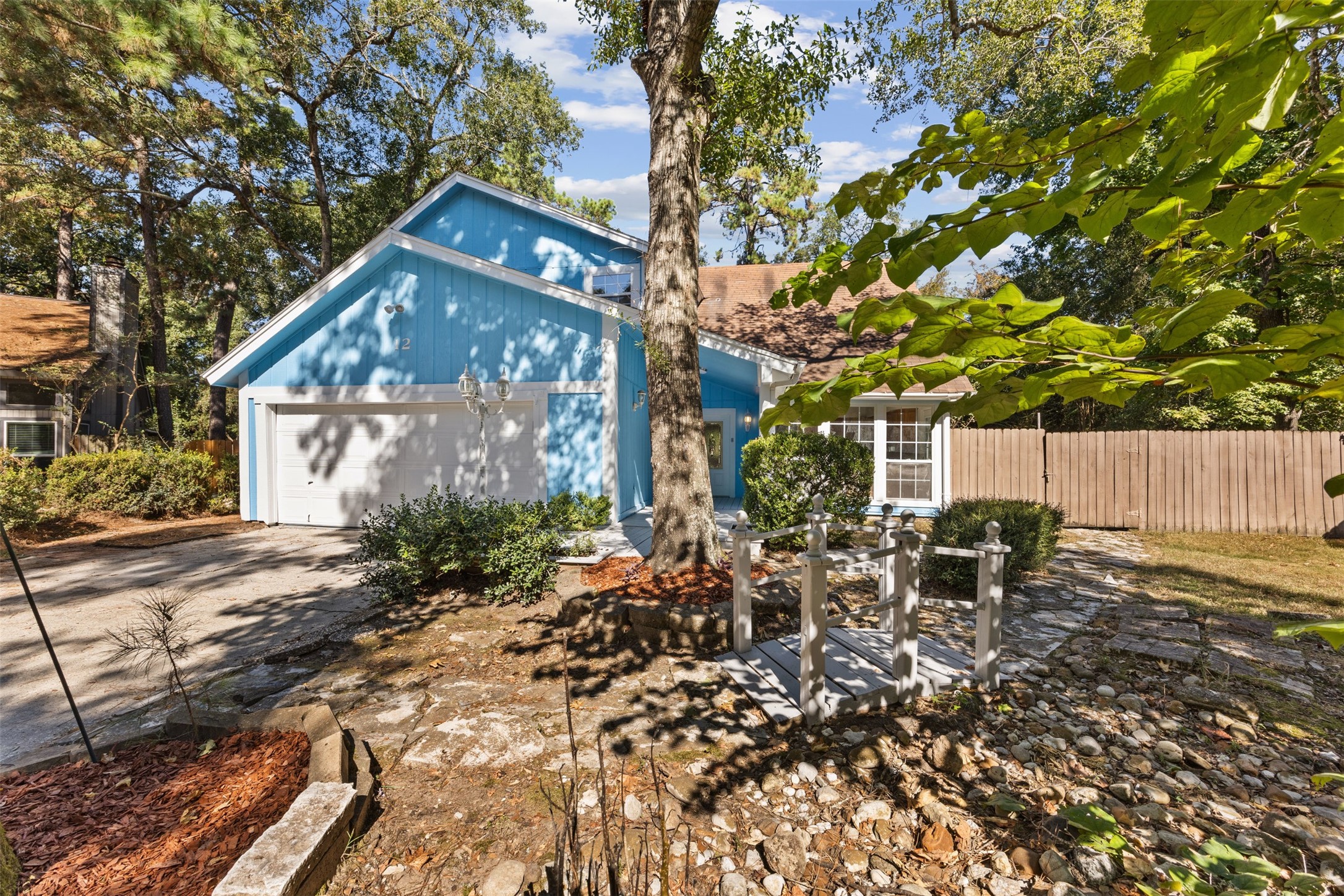 12 Dewthread Court Property Photo 2