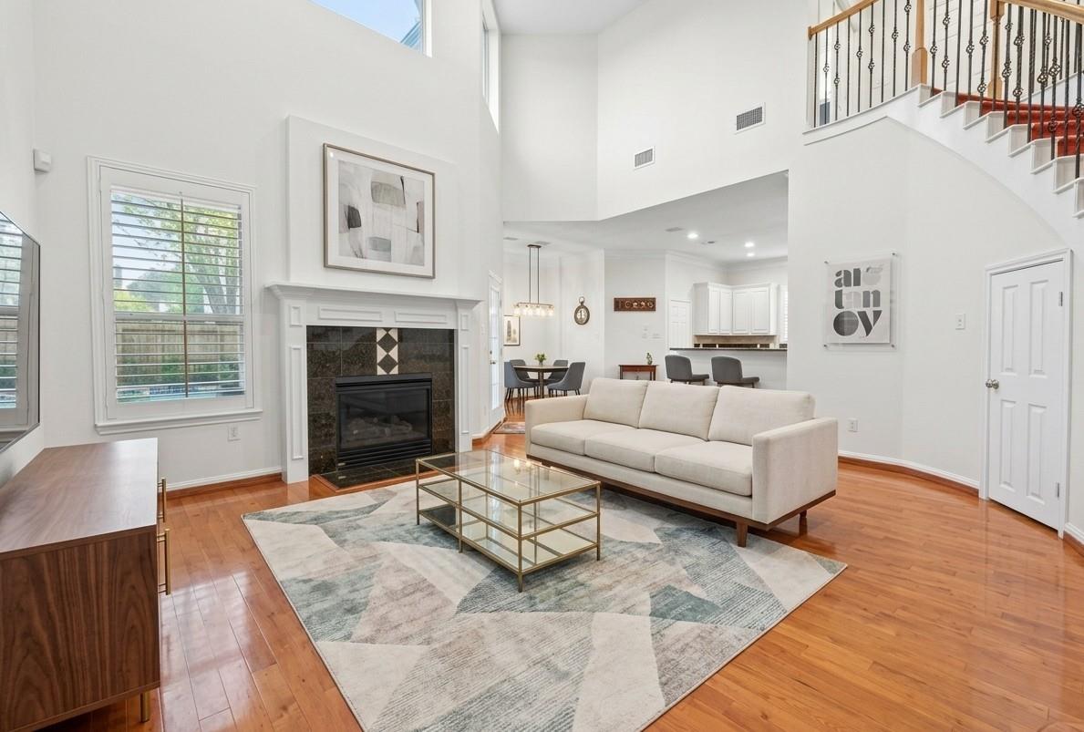 5349 Val Verde Street, Houston Tx 77056 Property Photo 8