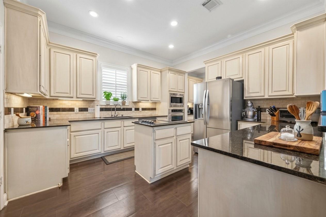 5349 Val Verde Street, Houston Tx 77056 Property Photo 10