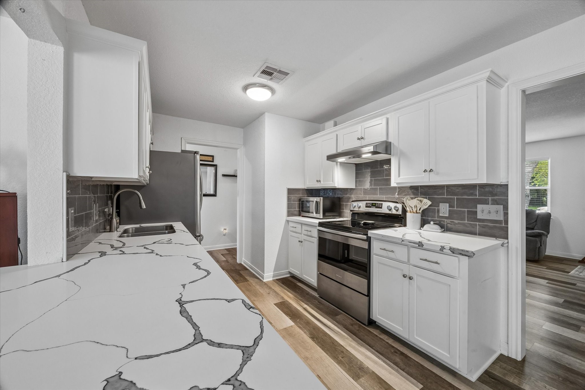 1426 15th Avenue N Property Photo 11