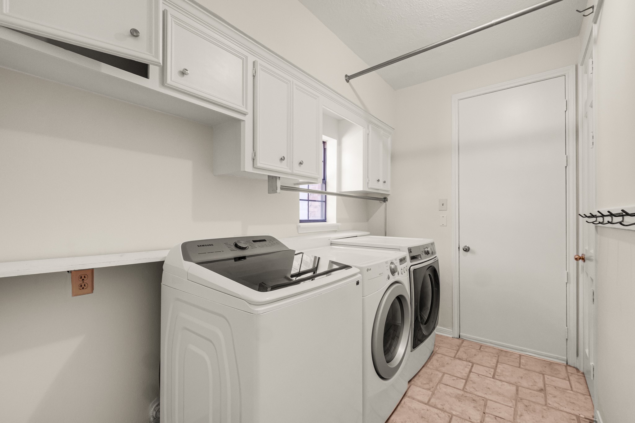 3003 Sea Pines Place Property Photo 32
