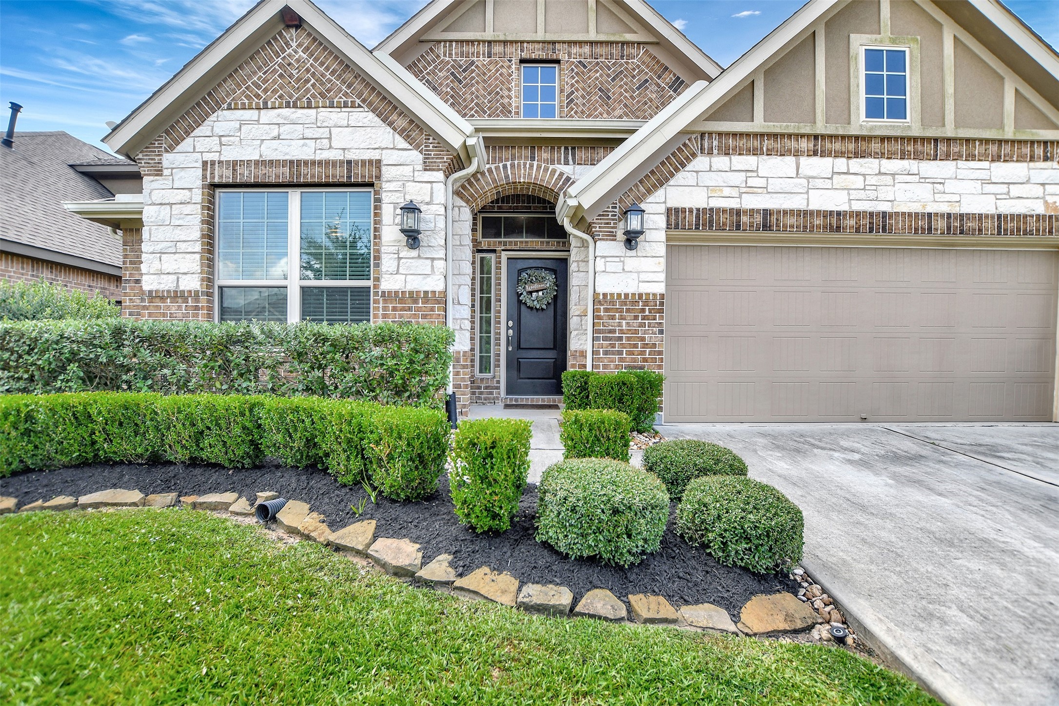 2611 Bright Rock Lane Property Photo 4