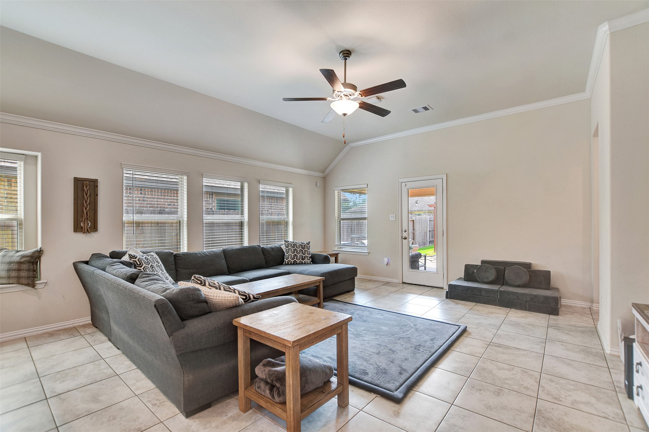 2611 Bright Rock Lane Property Photo 17