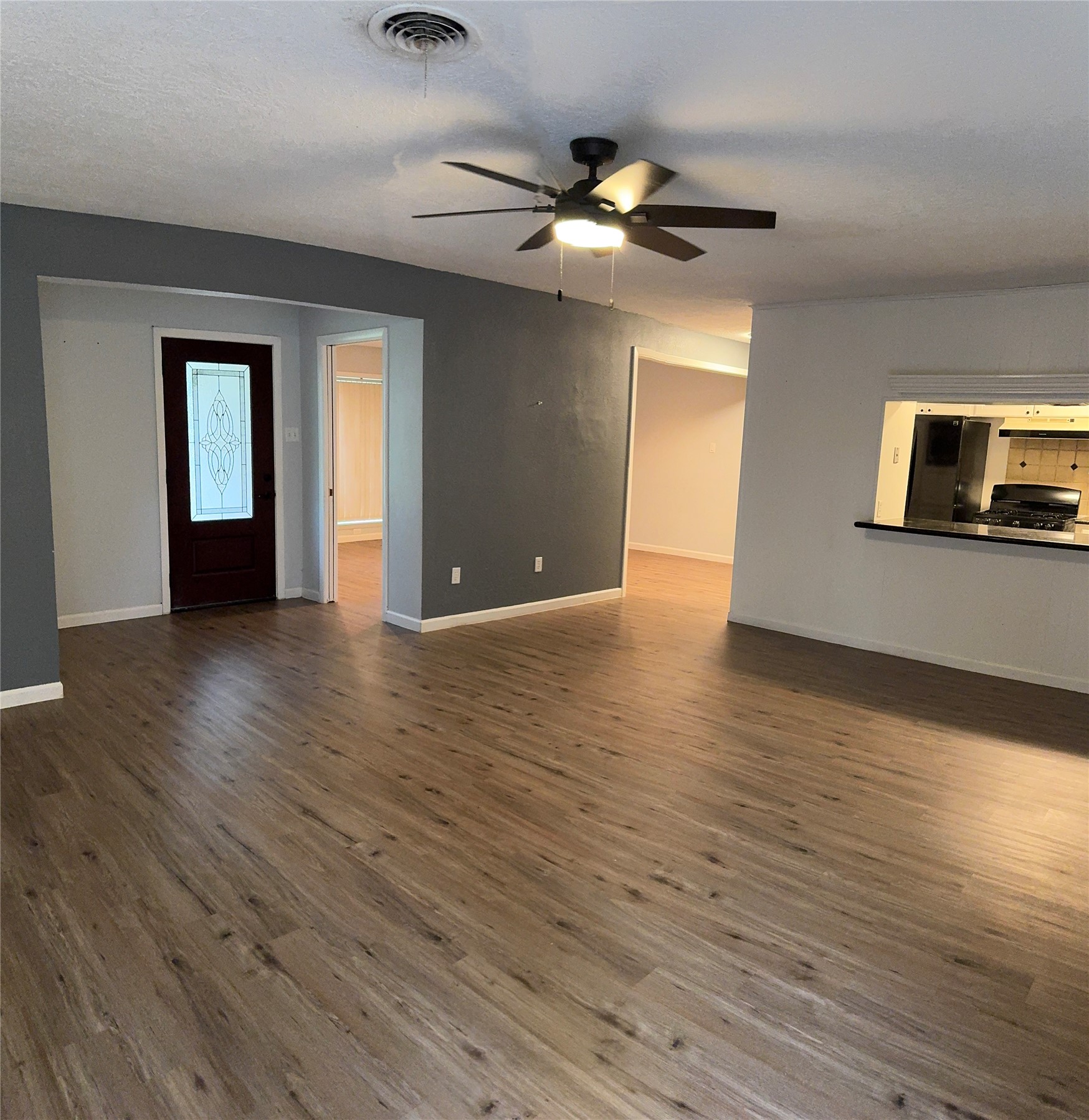 211 Van Winkle Street Property Photo 3
